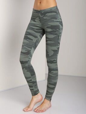 Splendid Camo Leggings
